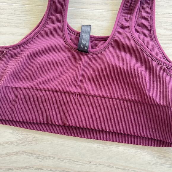 All in Motion Women's Scoop Neck Seamless Sports Bra Mulberry Medium - Picture 6 of 7
